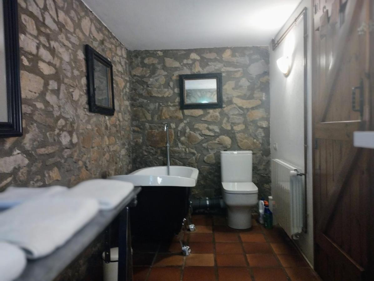 Hostal La Vall Sant Pau de Seguries Exterior photo